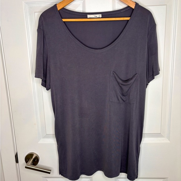 Aritzia Wilfred pocket t-shirt - Picture 1 of 2